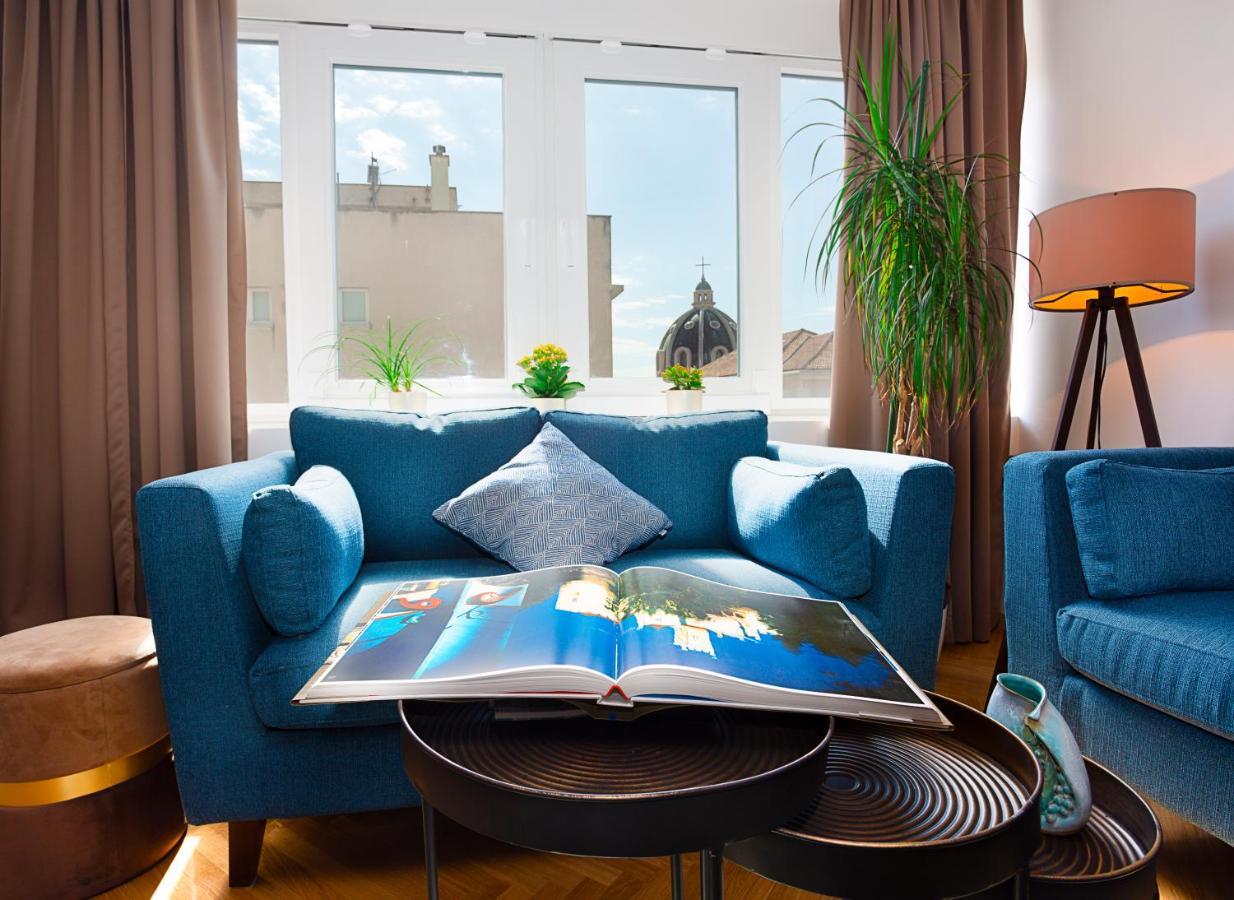 Deluxe City Center Blue Apartment سبليت المظهر الخارجي الصورة
